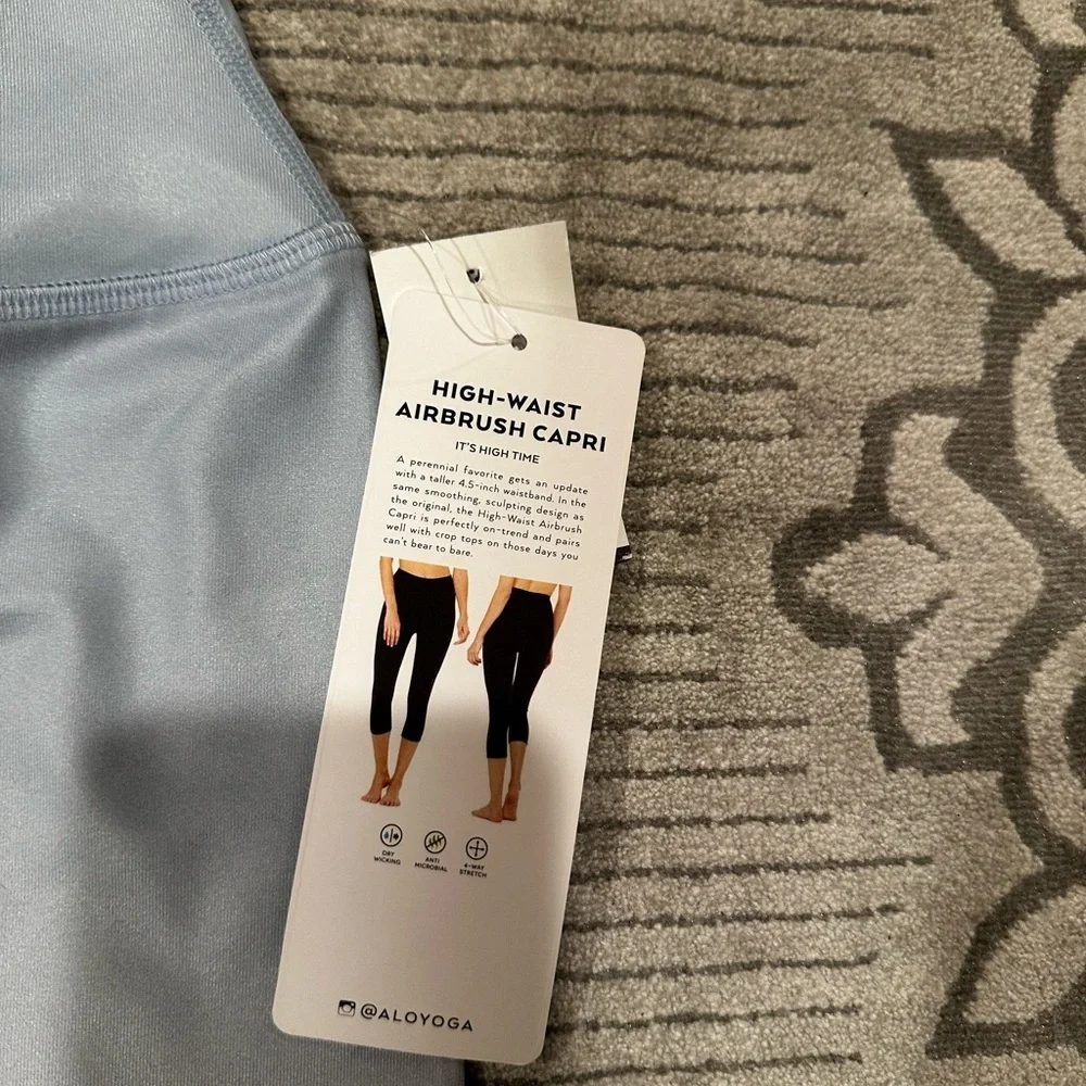 ALO Yoga Light Blue High-Waist Airbrush Capri
